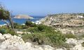 plošina nad Lefkosom,vpredu ostrov Sokrates