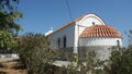 Toto místo znám z videa kostel Agios Georgios Petroumianos. Nevím jestli jen letos, ale je tady zavřeno